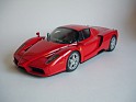 1:18 - BBR - Ferrari - Enzo Ferrari - 2002 - Rojo - Calle - 4